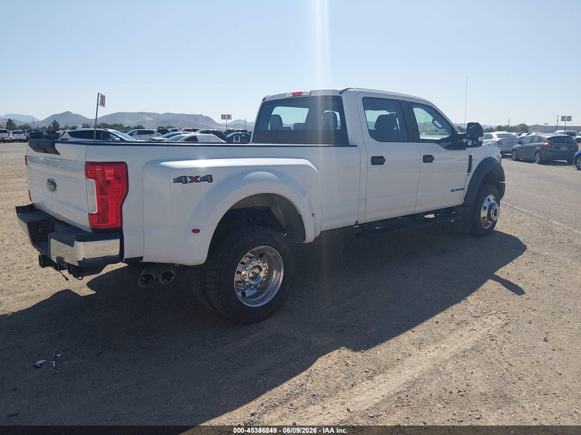 2017 FORD F-450 auction photo 4
