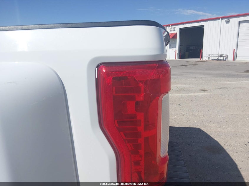 2017 FORD F-450 auction photo 6
