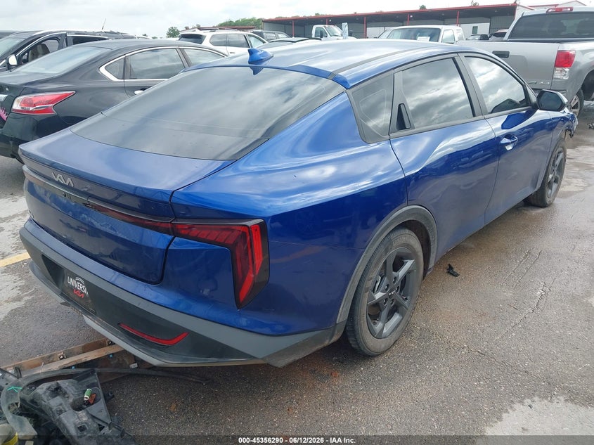 2025 KIA K4 LXS · Фото 4