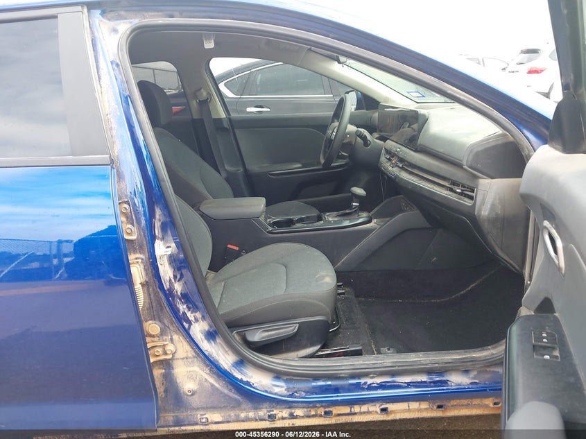 2025 KIA K4 LXS · Фото 5