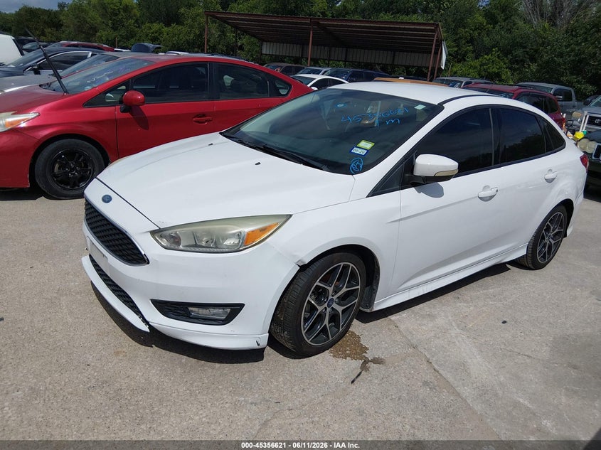 2016 Ford Focus Se 1FADP3F20GL288155 photo 1