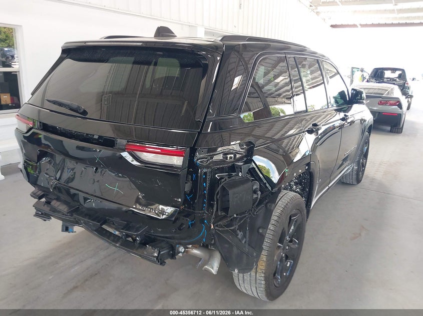 2025 JEEP GRAND CHEROKEE auction photo 4