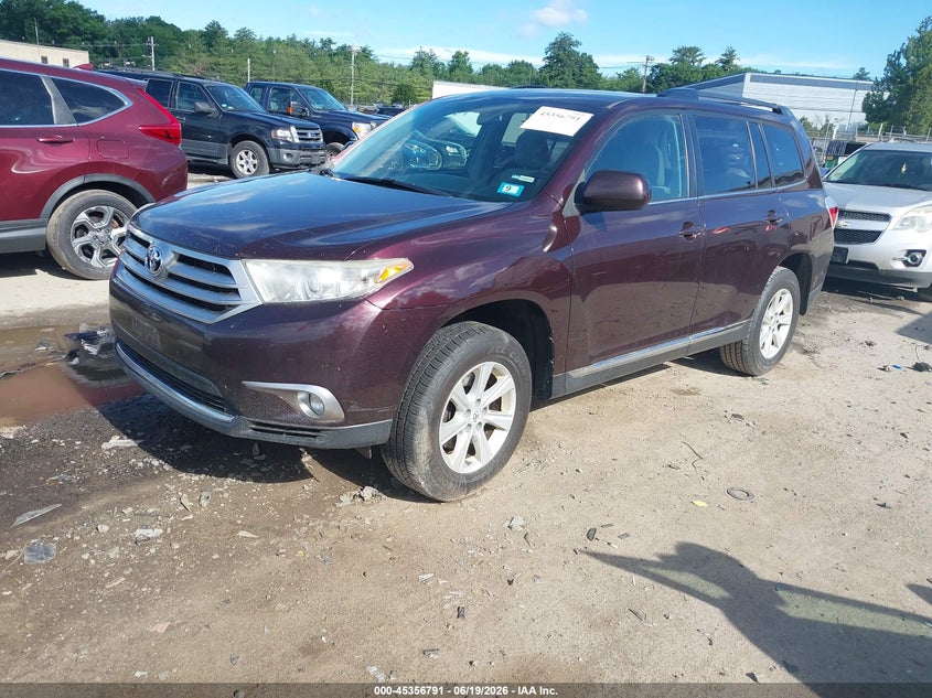 Vin: 5tdbk3eh6cs133656, lot: 45854752, toyota highlander base v6 2012 img_1