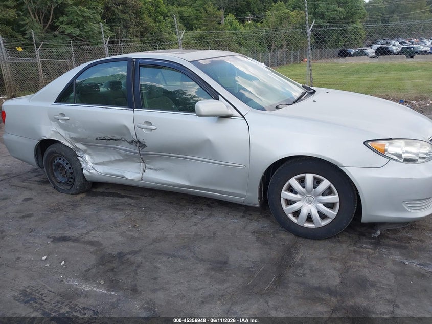 2006 Toyota Camry Le/Xle/Se VIN: 4T1BE32KX6U724124 Lot: 45356948