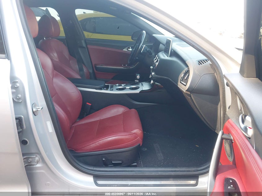 2018 KIA STINGER auction photo 5
