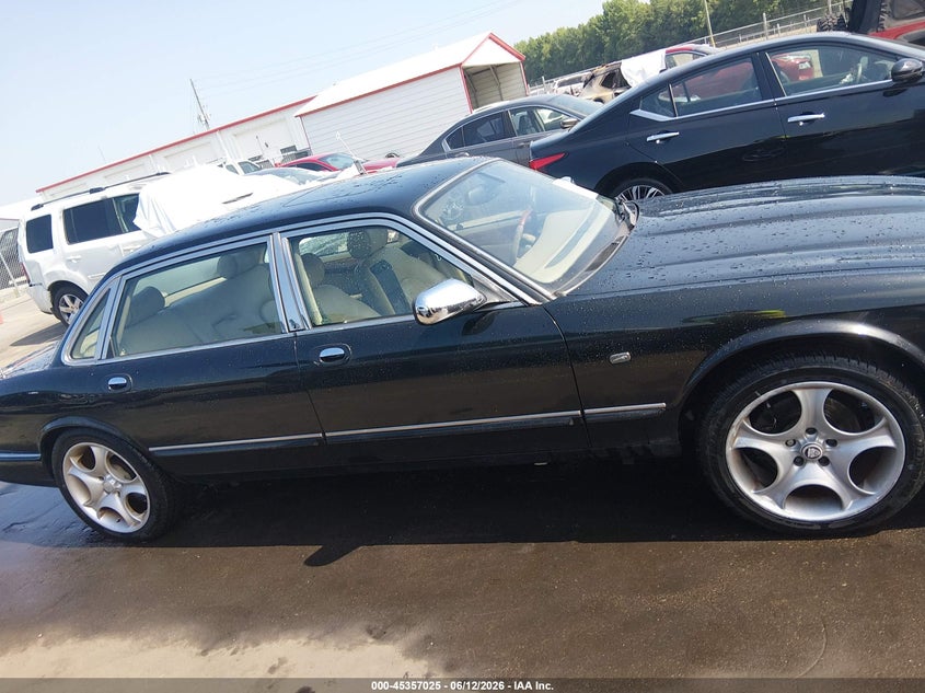 2002 Jaguar Xj8 Vanden Plas VIN: SAJDA24C02LF41652 Lot: 45357025