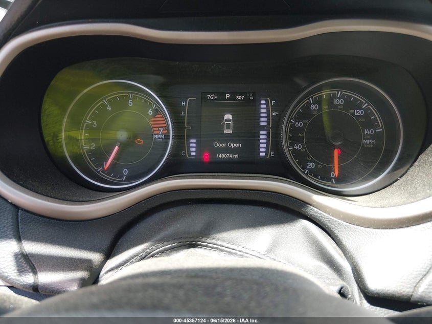 2016 JEEP CHEROKEE auction photo 7