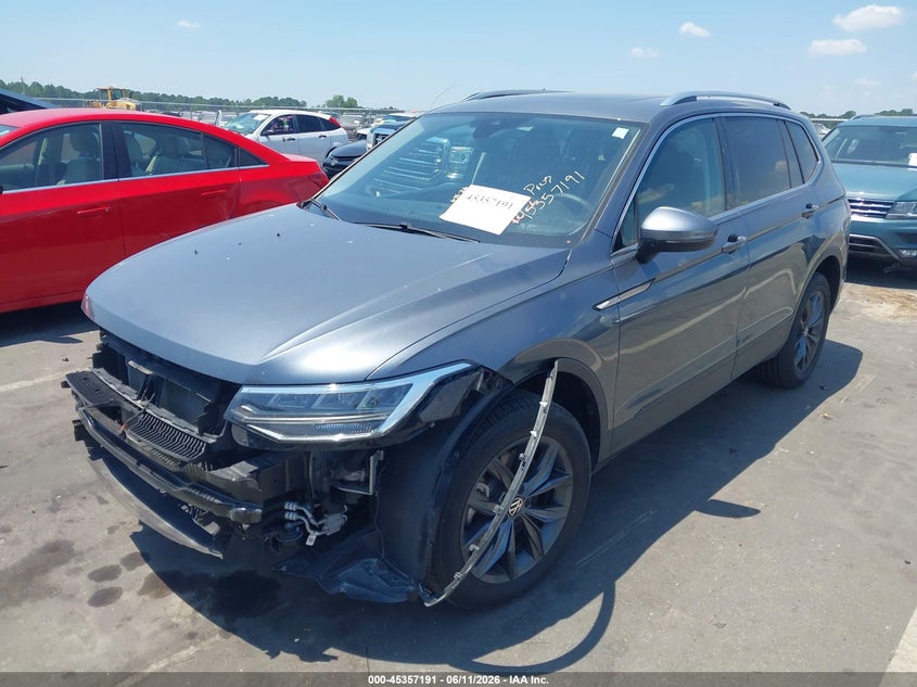 2023 VOLKSWAGEN TIGUAN auction photo 2