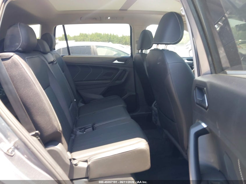 2023 VOLKSWAGEN TIGUAN auction photo 8
