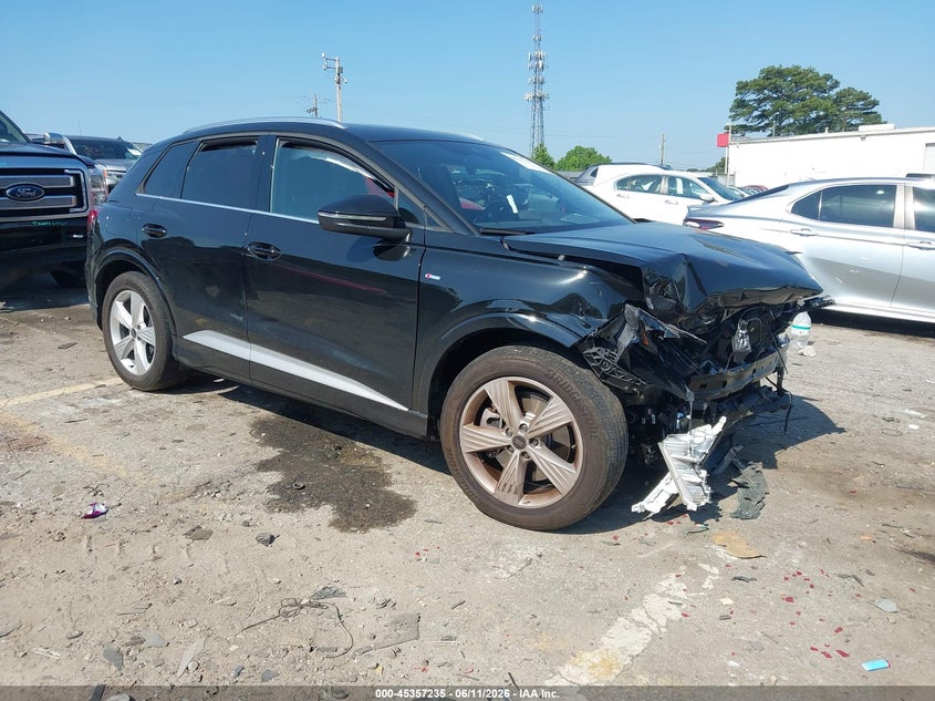 Vin: wa1lubfz6rp057675, lot: 45855196, audi q4 e-tron premium plus 55 quattro 2024 img_1
