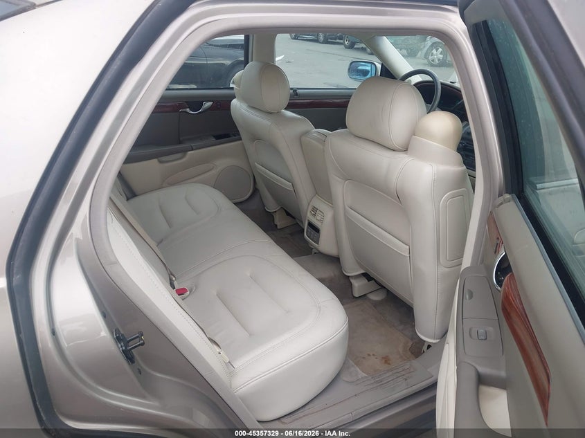 2003 CADILLAC DEVILLE auction photo 8