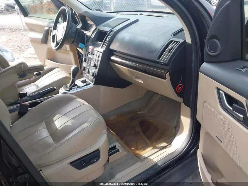 2012 LAND ROVER LR2 auction photo 5