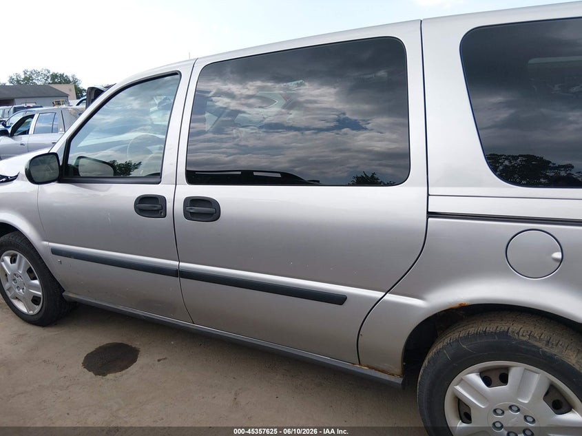 2008 Chevrolet Uplander Ls VIN: 1GNDV23W98D152417 Lot: 45357625