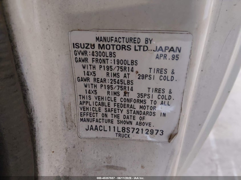 1995 Isuzu Conventional Short Bed VIN: JAACL11L8S7212973 Lot: 45357657