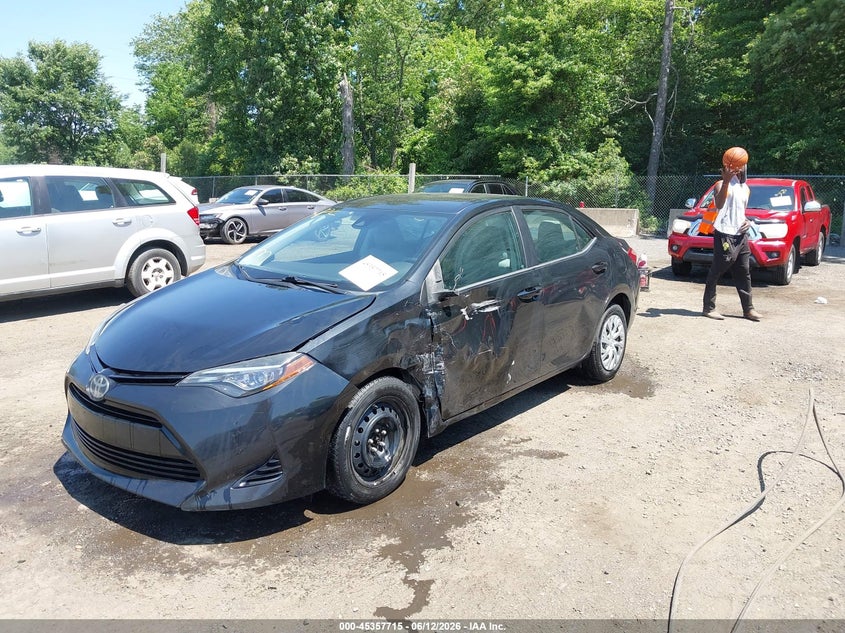 2017 TOYOTA COROLLA auction photo 2