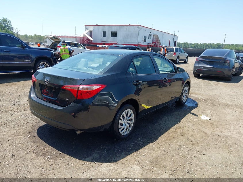 2017 TOYOTA COROLLA auction photo 4