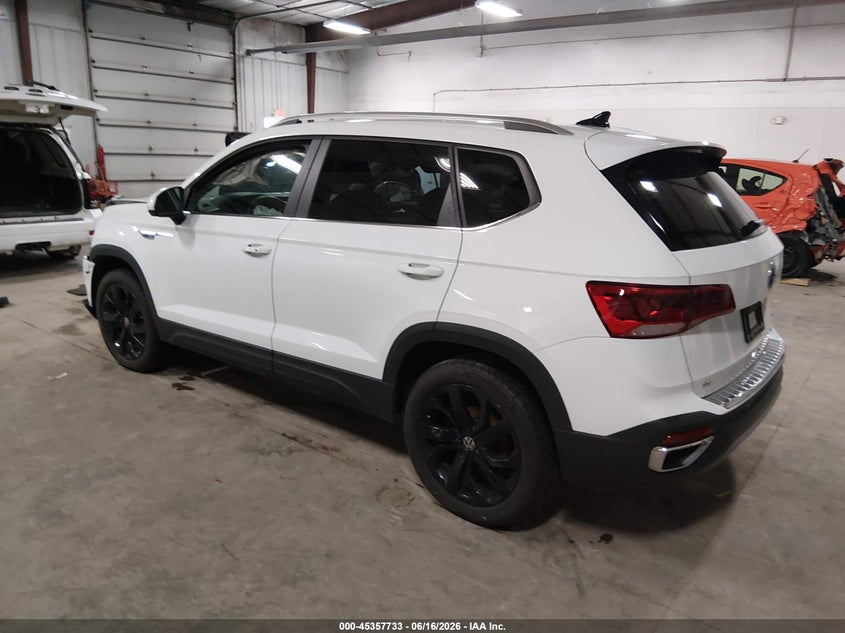 2022 VOLKSWAGEN TAOS auction photo 3