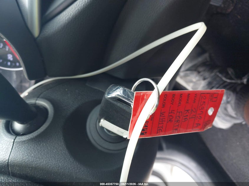 VIN 3KPF24AD0RE793348 2024 KIA FORTE LXS