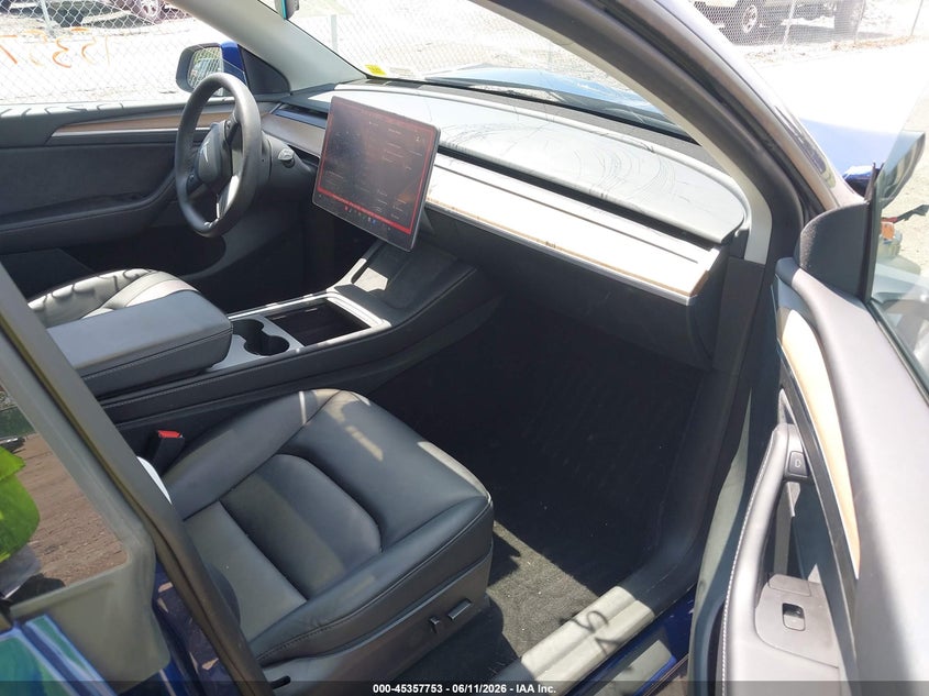 AtlanticExpress - Tesla Model Y