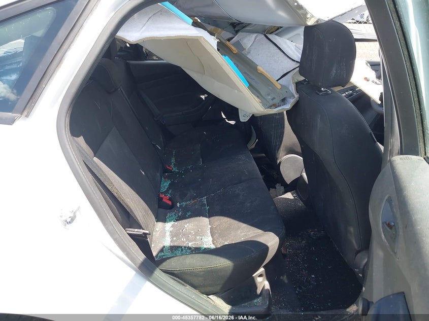VIN 1FADP3E22JL326459 2018 FORD FOCUS S