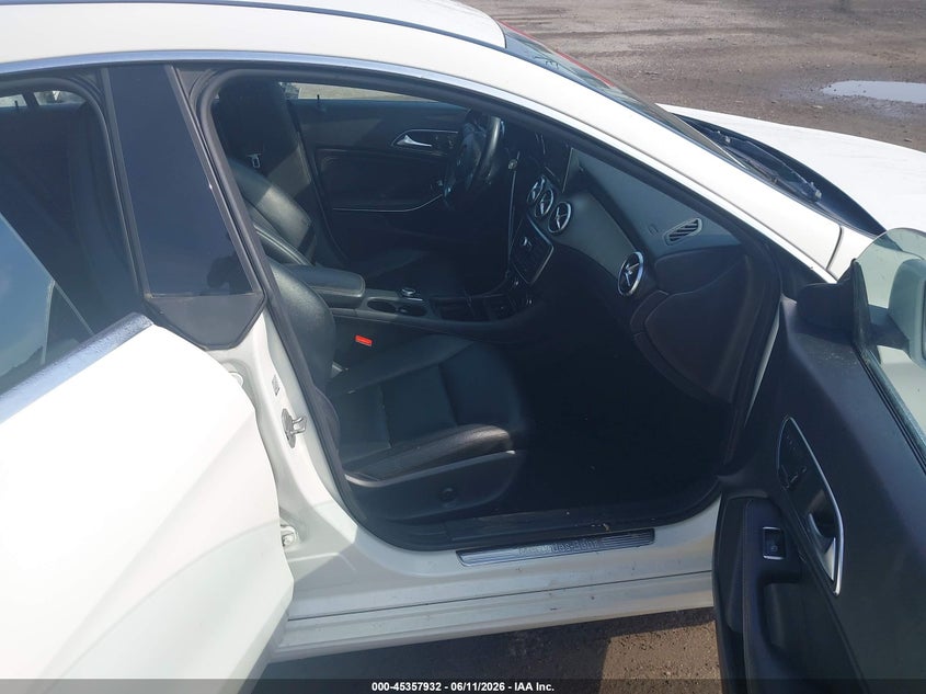 2014 MERCEDES-BENZ CLA 250 auction photo 5