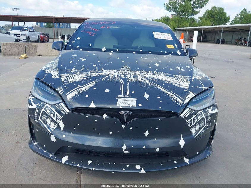 2022 Tesla Model X Dual Motor All-Wheel Drive VIN: 7SAXCAE50NF357366 Lot: 45357957