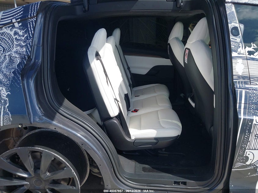 2022 Tesla Model X Dual Motor All-Wheel Drive VIN: 7SAXCAE50NF357366 Lot: 45357957
