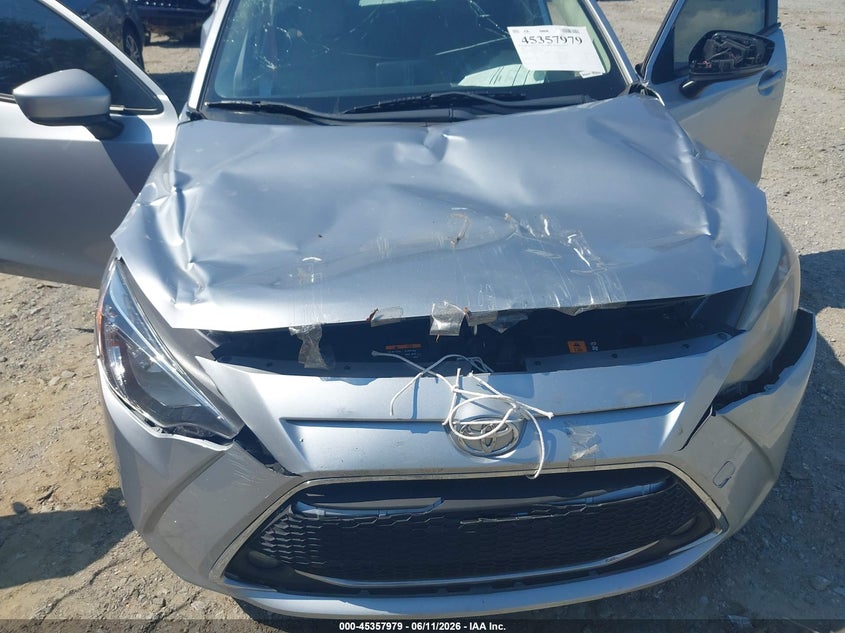 2019 TOYOTA YARIS auction photo 6