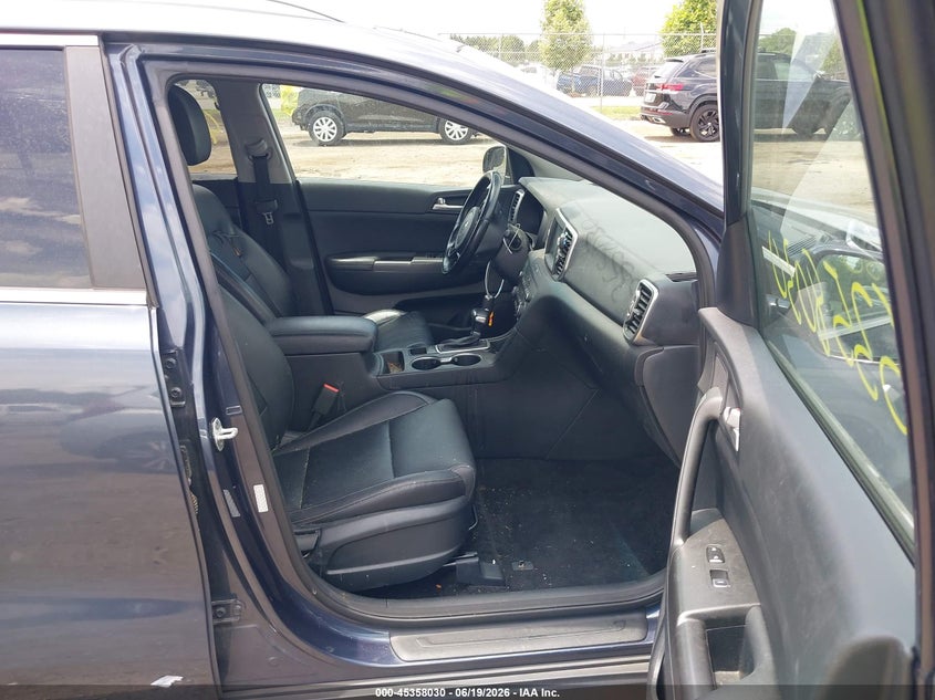 VIN KNDPN3AC4H7105492 2017 KIA SPORTAGE EX