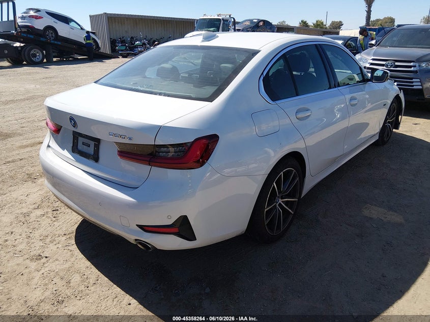 Vin: 3mw5p7j0xn8c22886, lot: 45856225, bmw 330e 20224