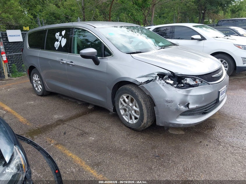 Vin: 2c4rc1cg1hr771873, lot: 45856287, chrysler pacifica lx 2017 img_1