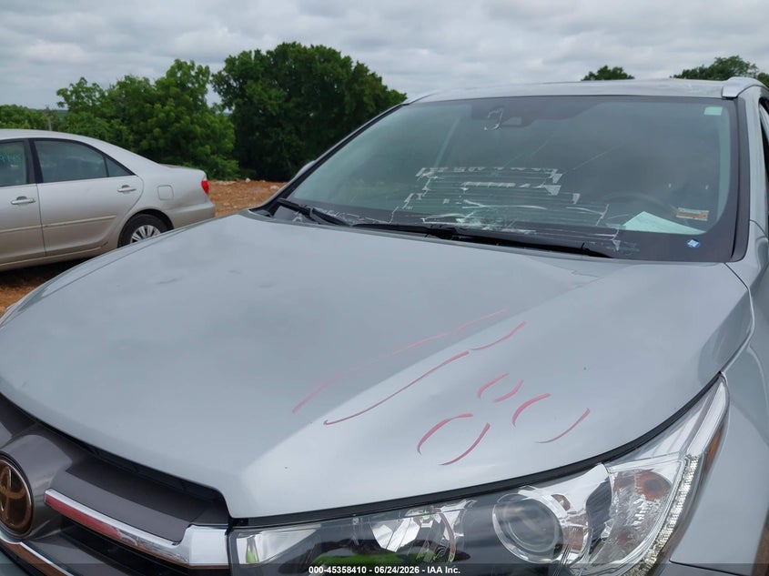 2018 TOYOTA HIGHLANDER auction photo 6