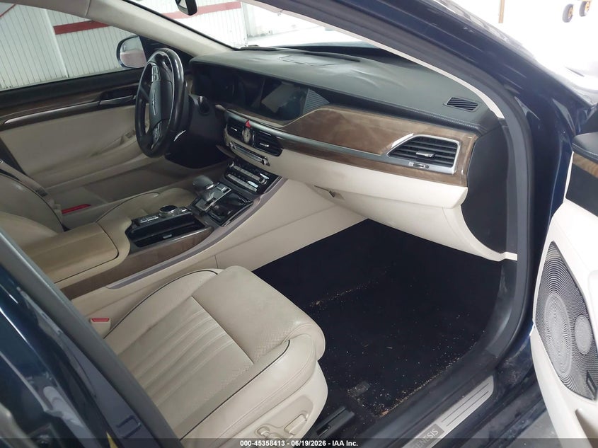 2019 GENESIS G90 auction photo 5
