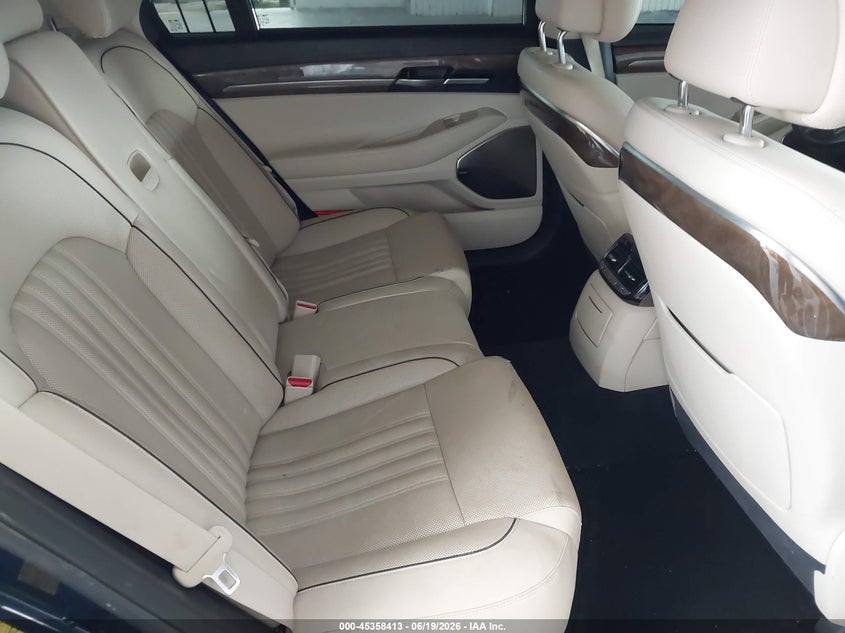 2019 GENESIS G90 auction photo 8