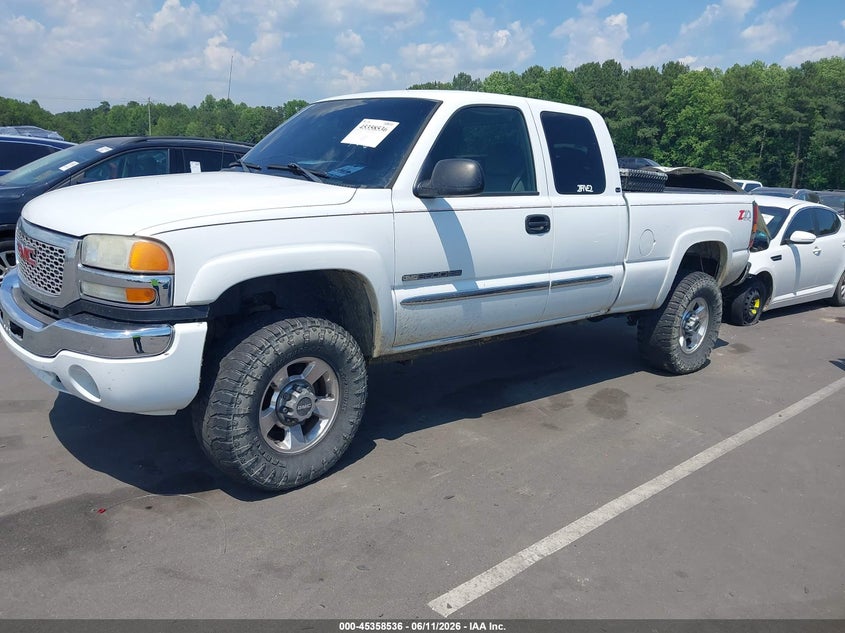 2006 GMC SIERRA TRUCK 6.0L V-8 300HP