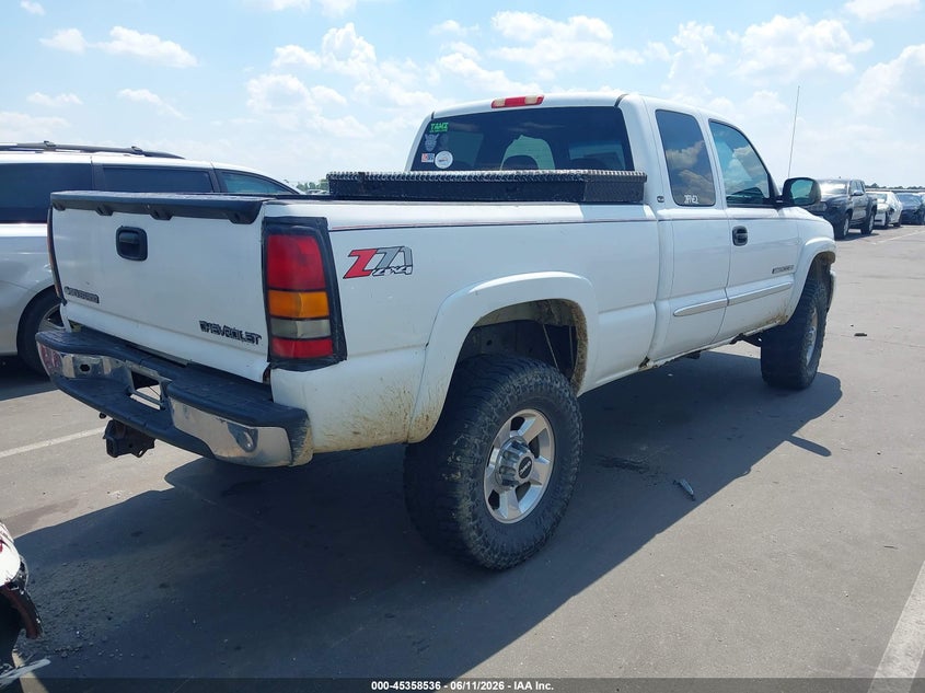 2006 GMC SIERRA TRUCK 6.0L V-8 300HP