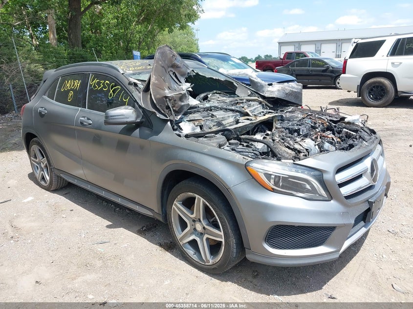 2015 MERCEDES-BENZ GLA 250 4MATIC