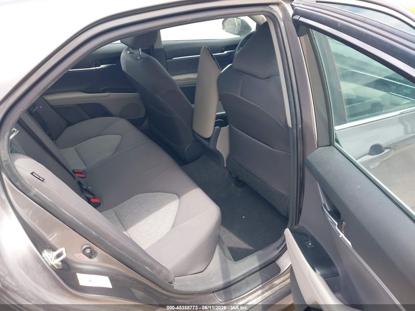 2018 TOYOTA CAMRY auction photo 8