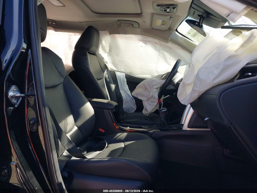 2023 TOYOTA COROLLA CROSS auction photo 5