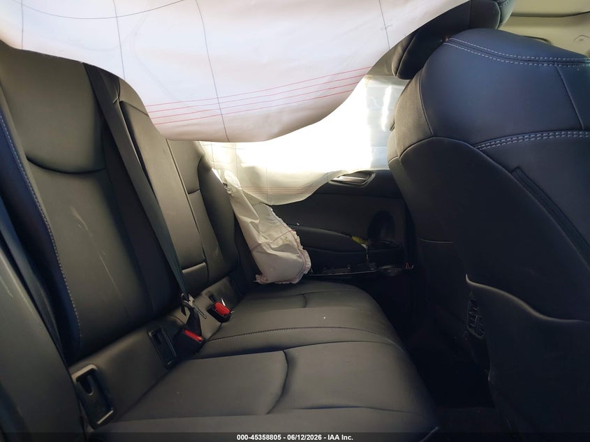 2023 TOYOTA COROLLA CROSS auction photo 8