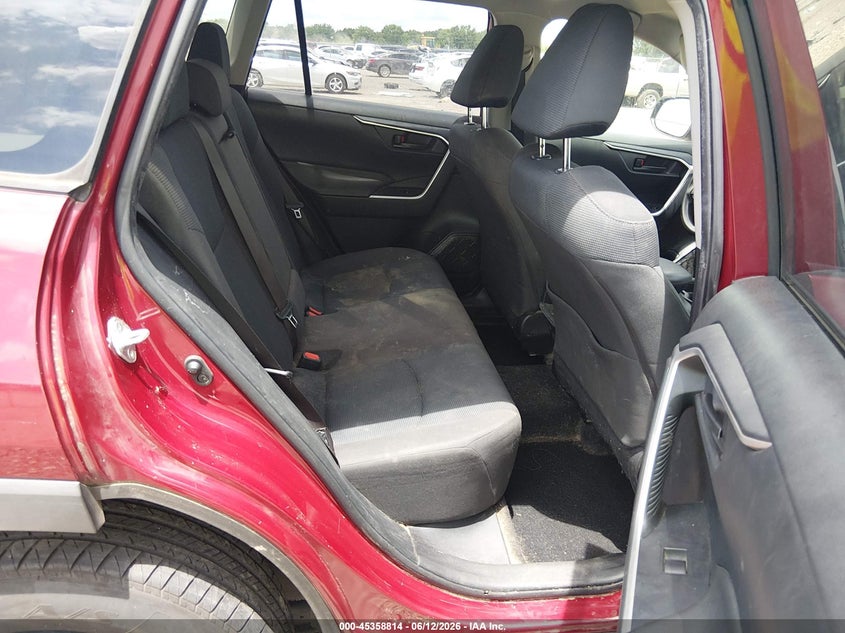 TOYOTA RAV4 - zdjęcie 8