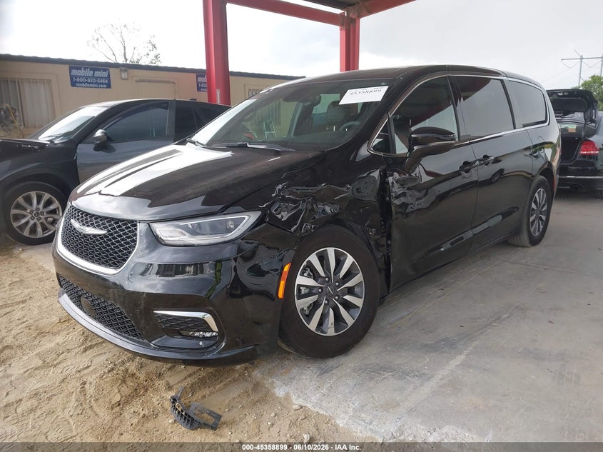 2C4RC1S77SR576126 2025 Chrysler Pacifica Hybrid Select photo 1