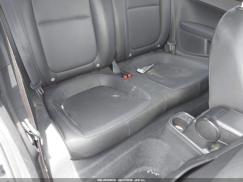 2014 Volkswagen Beetle 2.5L VIN: 3VWJP7AT7EM614417 Lot: 45358928