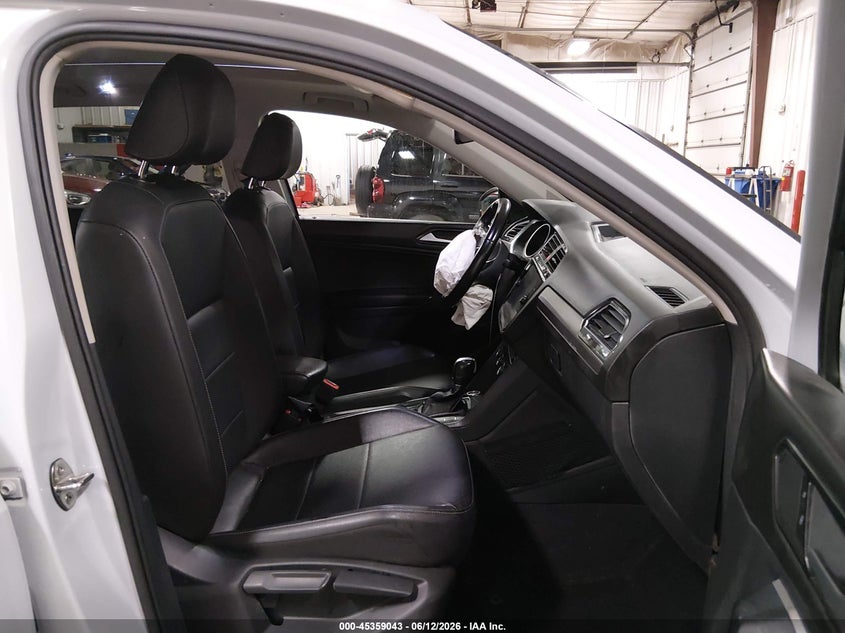 AtlanticExpress - Volkswagen Tiguan