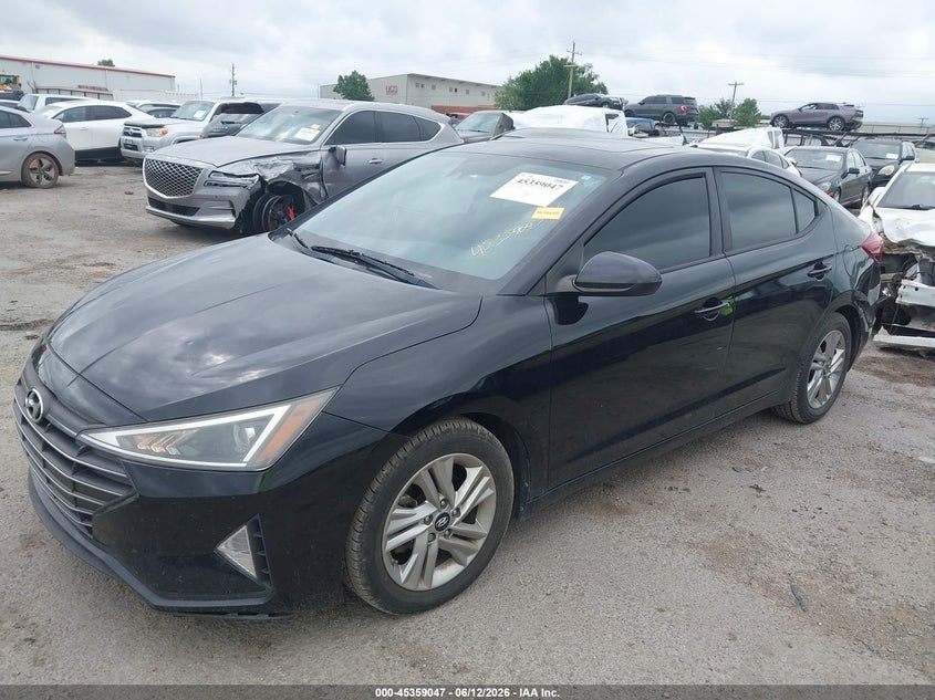 2019 HYUNDAI ELANTRA auction photo 2