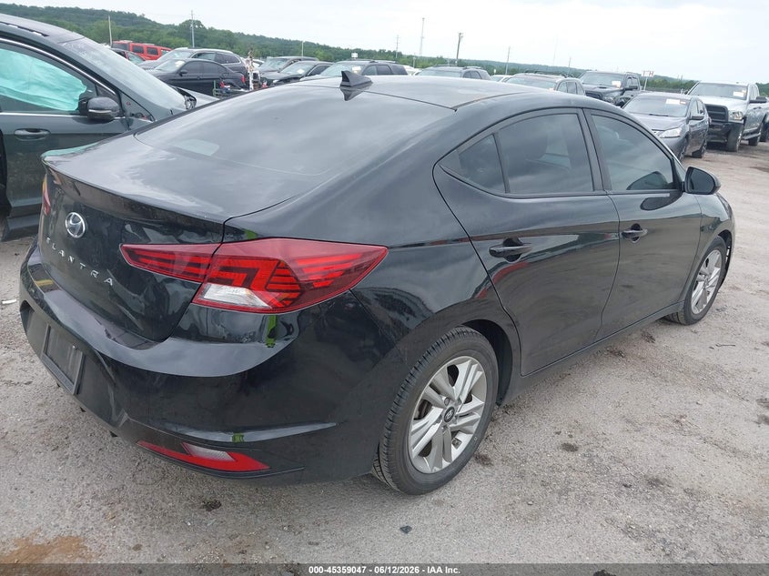 2019 HYUNDAI ELANTRA auction photo 4