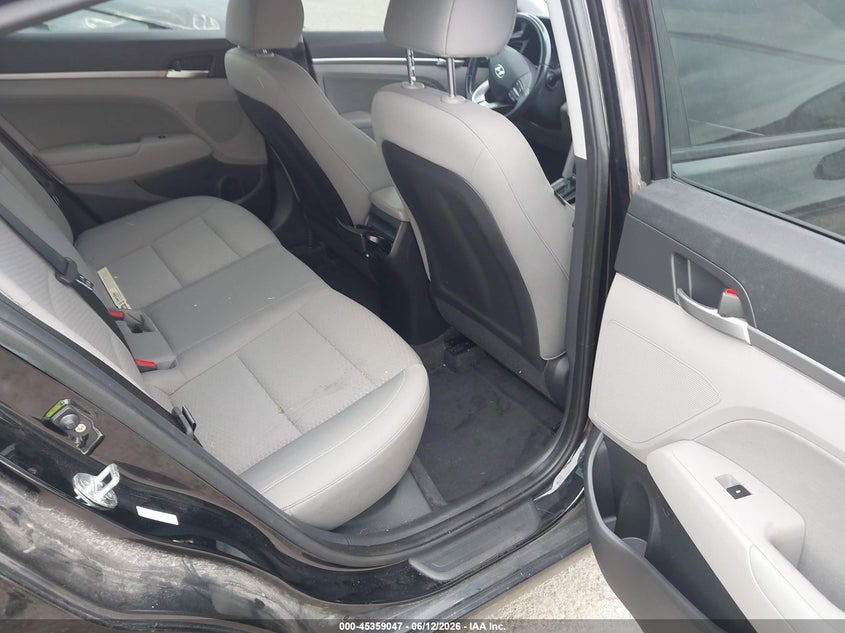 2019 HYUNDAI ELANTRA auction photo 8