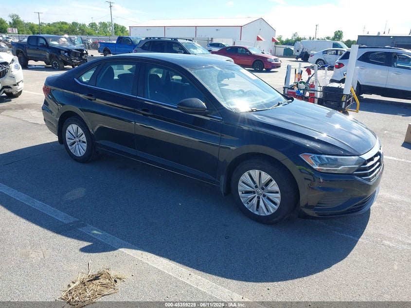 2019 VOLKSWAGEN JETTA auction photo 1