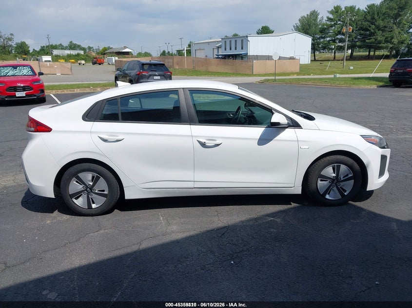 2019 HYUNDAI IONIQ HYBRID BLUE — Photo 12