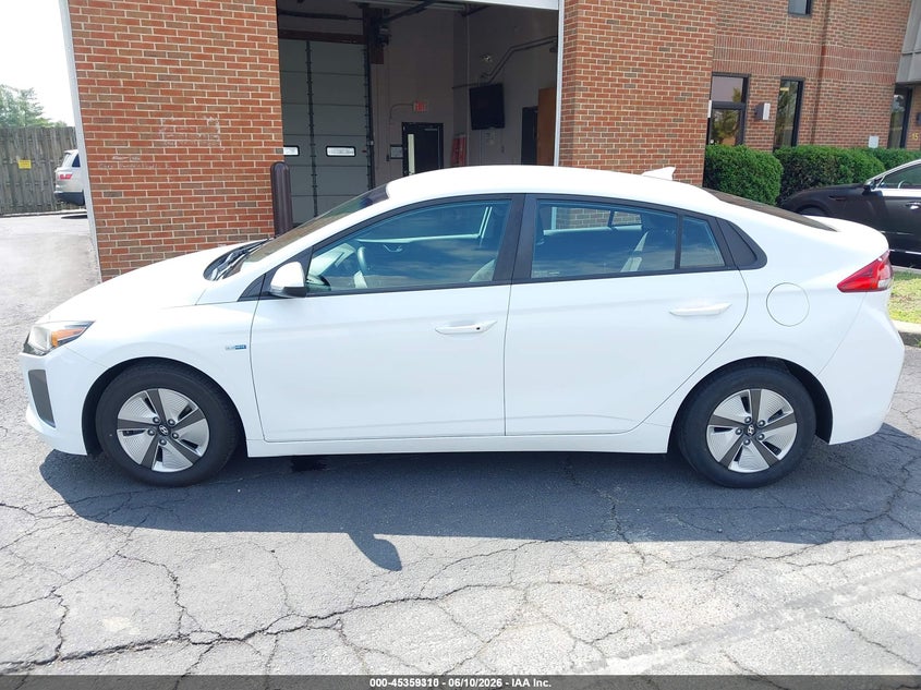 2019 HYUNDAI IONIQ HYBRID BLUE — Photo 13